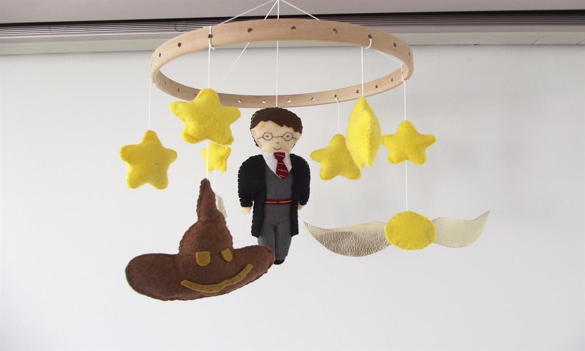 harry-baby-mobile-wizard-felt-crib-mobile-magic-nursery-decor-baby-shower-gift-wizard-mobile-harry-cot-mobile-for-baby-boy-present-for-newborn-infant-christmas-gift-0