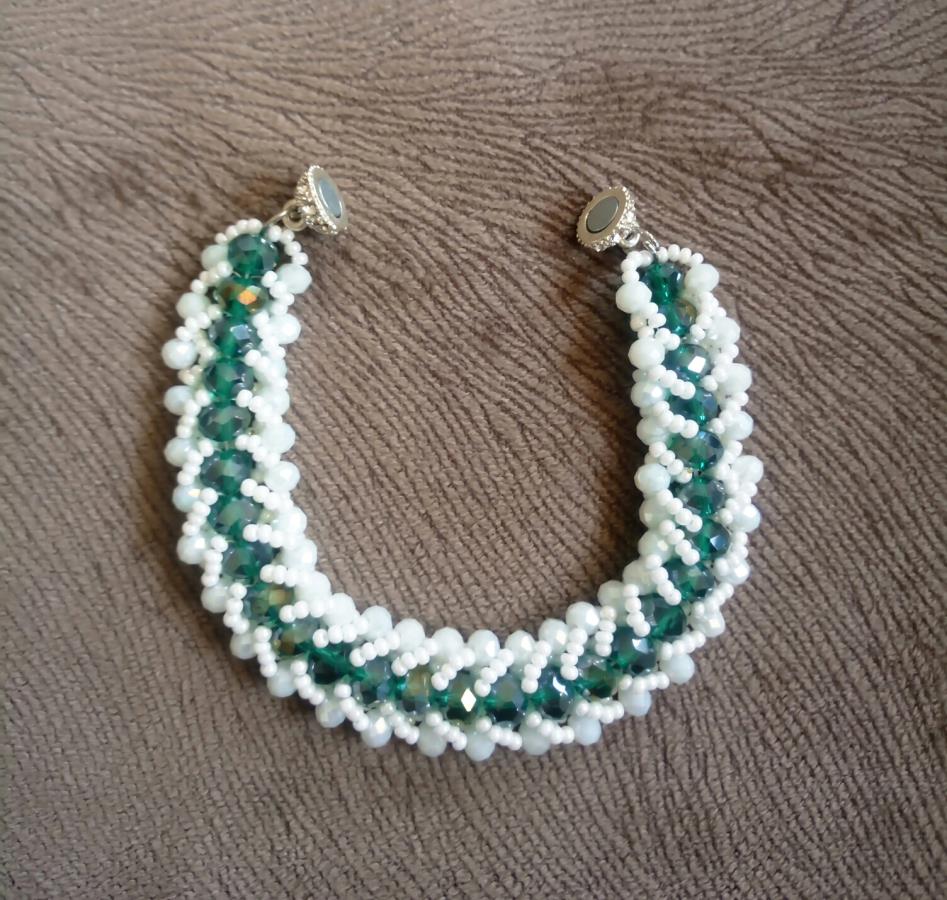 netted-beaded-bracelet-green-white-bracelet-for-bridesmaid-emerald-netted-beaded-bracelet-bead-woven-bracelet-handmade-bracelet-bridal-shower-gift-gift-for-women-gift-for-her-gf-gift-ideas-0