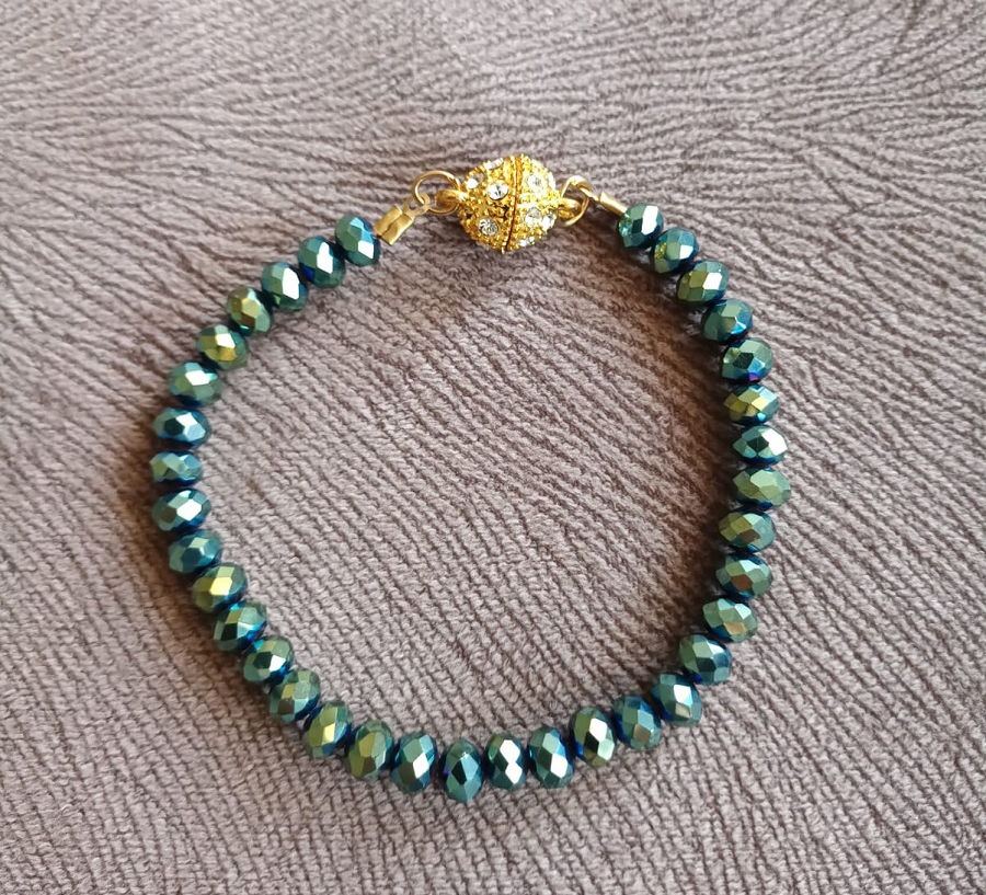 green-beads-bracelet-green-faceted-rondelle-glass-beads-bracelet-sparkly-big-beads-bracelet-magnetic-clasp-bracelet-gift-for-her-gift-for-woman-bachelorette-party-bracelet-0