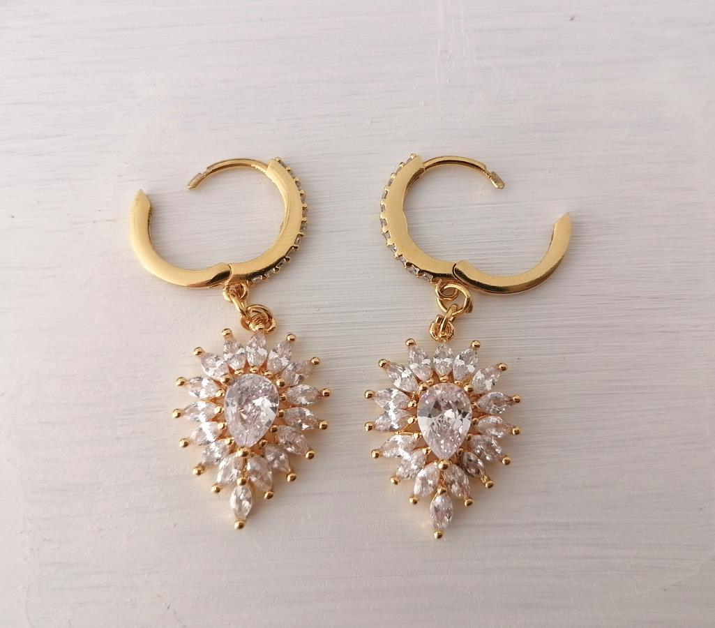 cz-diamond-dangle-drop-earrings-gold-plated-beautiful-bridal-crystal-earrings-buy-leverback-earrings-clasp-sparkly-rhinestones-earrings-earrings-accessories-wedding-dress-jewelry-earrings-birthday-gift-christmas-gift-romantic-gift-for-her-gift-for-girlfriend-0
