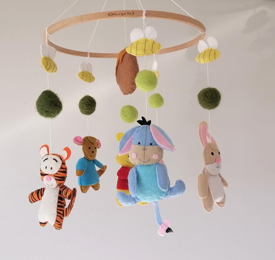 winnie-neutral-nursery-mobile-felt-toys-hanging-mobile-ceiling-mobile-cot-mobile-crib-mobile-baby-shower-gift-woodland-baby-mobile-forest-baby-mobile-bee-honey-baby-mobile-0