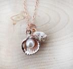 cockle-shell-necklace-rose-gold-buy-conch-shell-pendant-necklace-beach-necklace-rose-gold-chain-sea-shell-charm-necklace-scallop-shell-with-pearl-charm-necklace-gift-for-women-gift-for-girl-best-friend-gift-ideas-bridesmaid-necklace-pearl-pendant-necklace-for-her-summer-style-summer-look-1