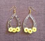 dried-flower-earrings-sunflower-earrings-daisy-earrings-resin-epoxy-dangledrop-flower-earrings-yellow-gold-flower-earrings-natural-flower-earrings-3