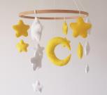 neutral-nursery-crib-mobile-yellow-white-star-moon-cot-mobile-mobil-bebe-expec
